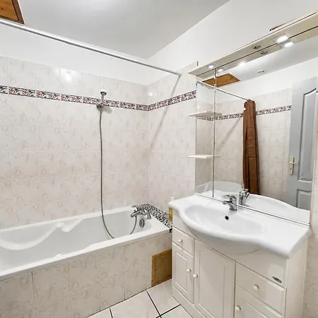 Apartman Charmant T3 Au Coeur Du Village Medieval Montricoux