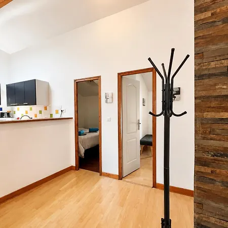 Apartman Charmant T3 Au Coeur Du Village Medieval Montricoux