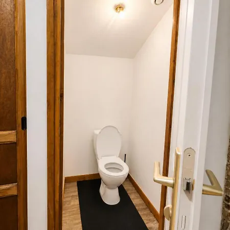Charmant T3 Au Coeur Du Village Medieval Apartman *